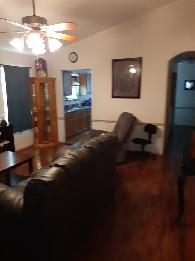 61 Navajo Trail, Crawfordville, FL 32327 - photo 3