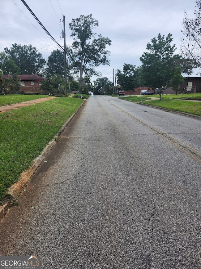 418 N 9th St, Griffin, GA 30223 - photo 4