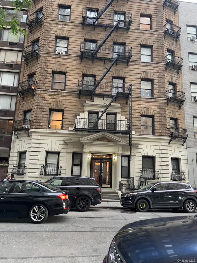 342 W 56th St unit 1F, New York, NY 10019 - photo 5