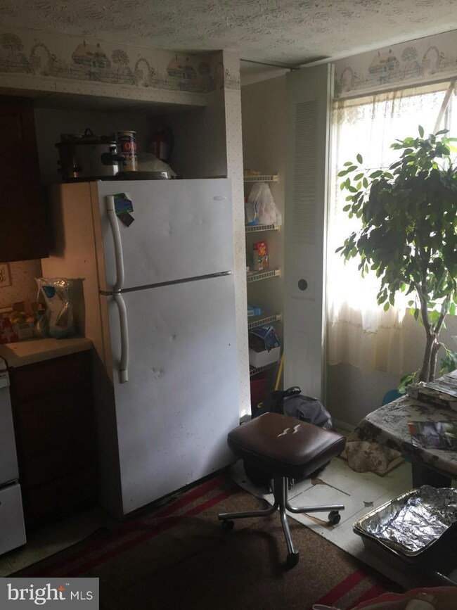 3807 Evans Trail Ct, Beltsville, MD 20705 - photo 7