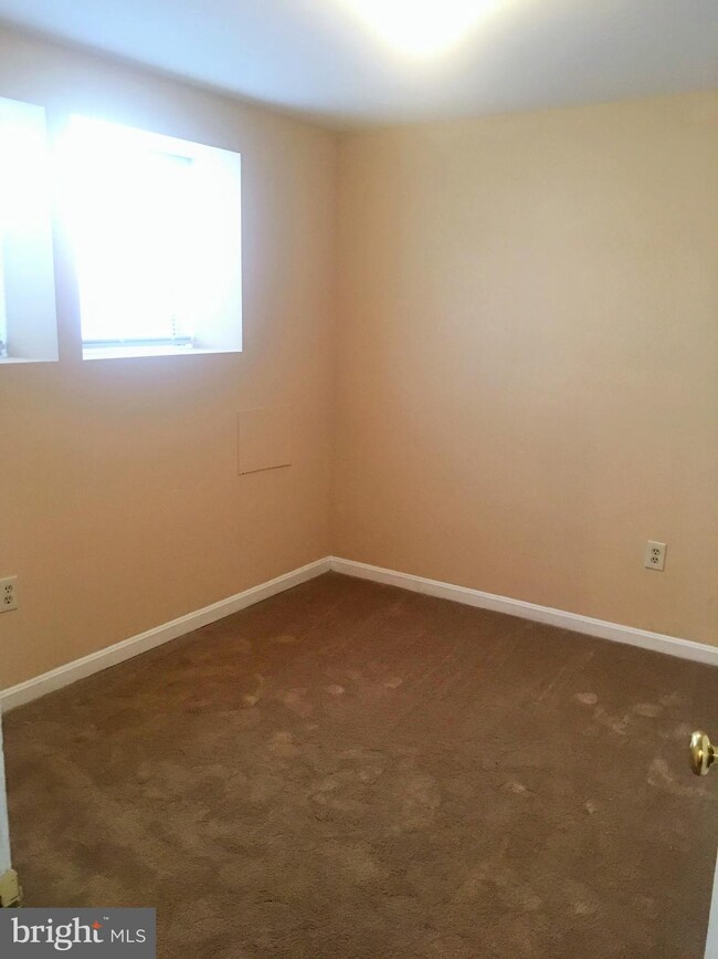 303 Knollwood Ct, Stafford, VA 22554 - photo 7