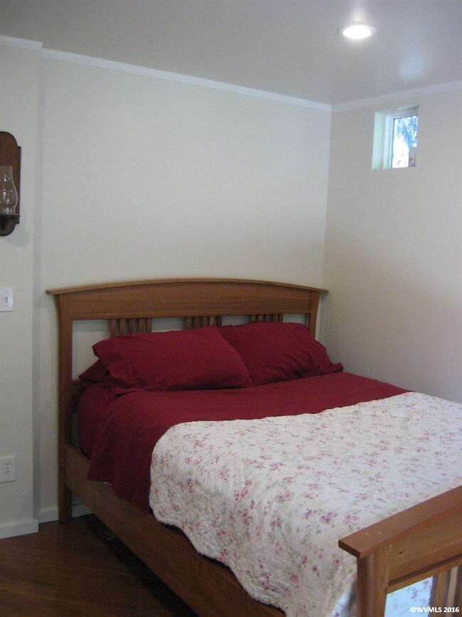 719 SE Mayberry Ave, Corvallis, OR 97333 - photo 7