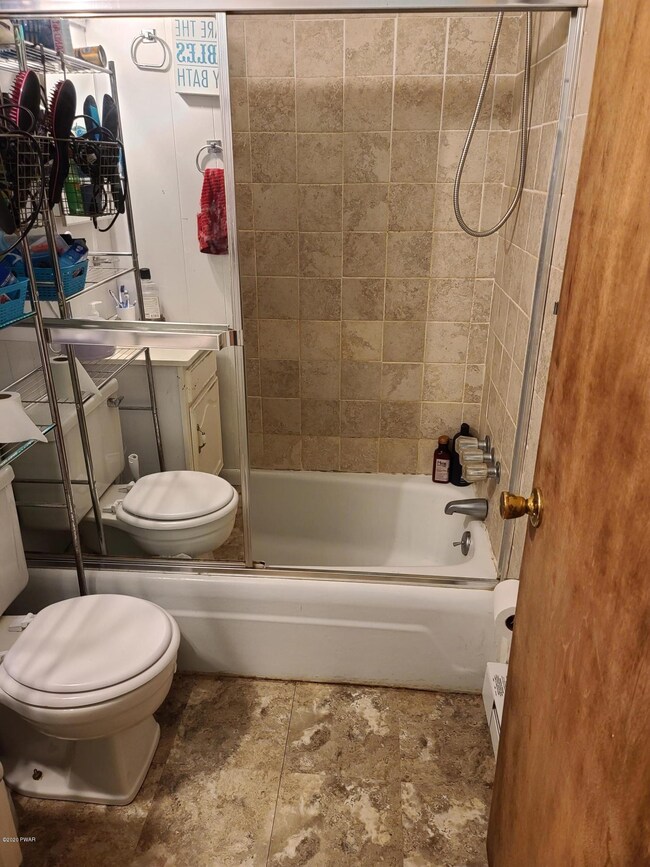 102 Heron Bay Rd, Hawley, PA 18428 - photo 3