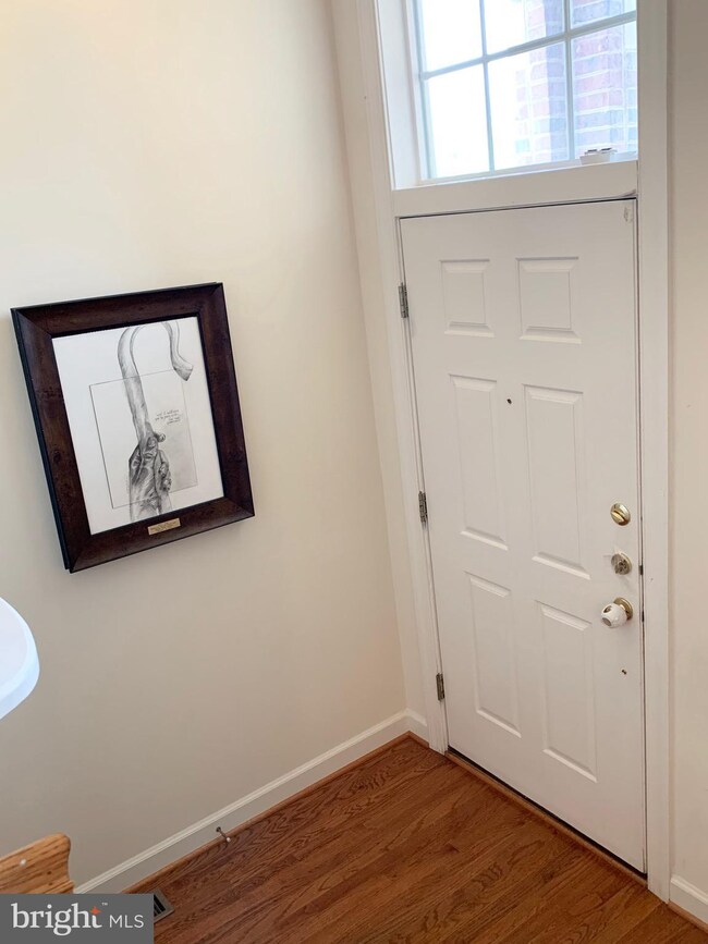 7129 Point Replete Cir, Fort Belvoir, VA 22060 - photo 3