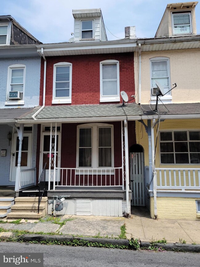 539 Minor St, Reading, PA 19602 - photo 2