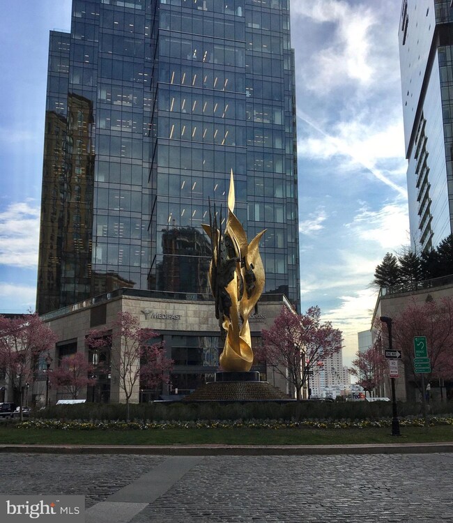 The Vue, Baltimore, MD 21202 - photo 2