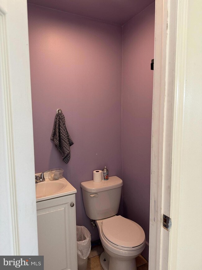 9 N Greenwood St, Tamaqua, PA 18252 - photo 3