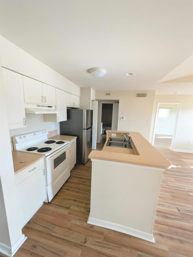 4863 Via Palm Lakes unit 811, West Palm Beach, FL 33417 - photo 3