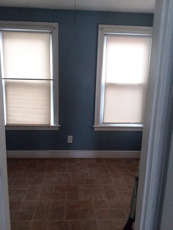 90 Elijah St unit 1, Springfield, MA 01109 - photo 5