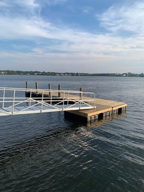 Dock floater