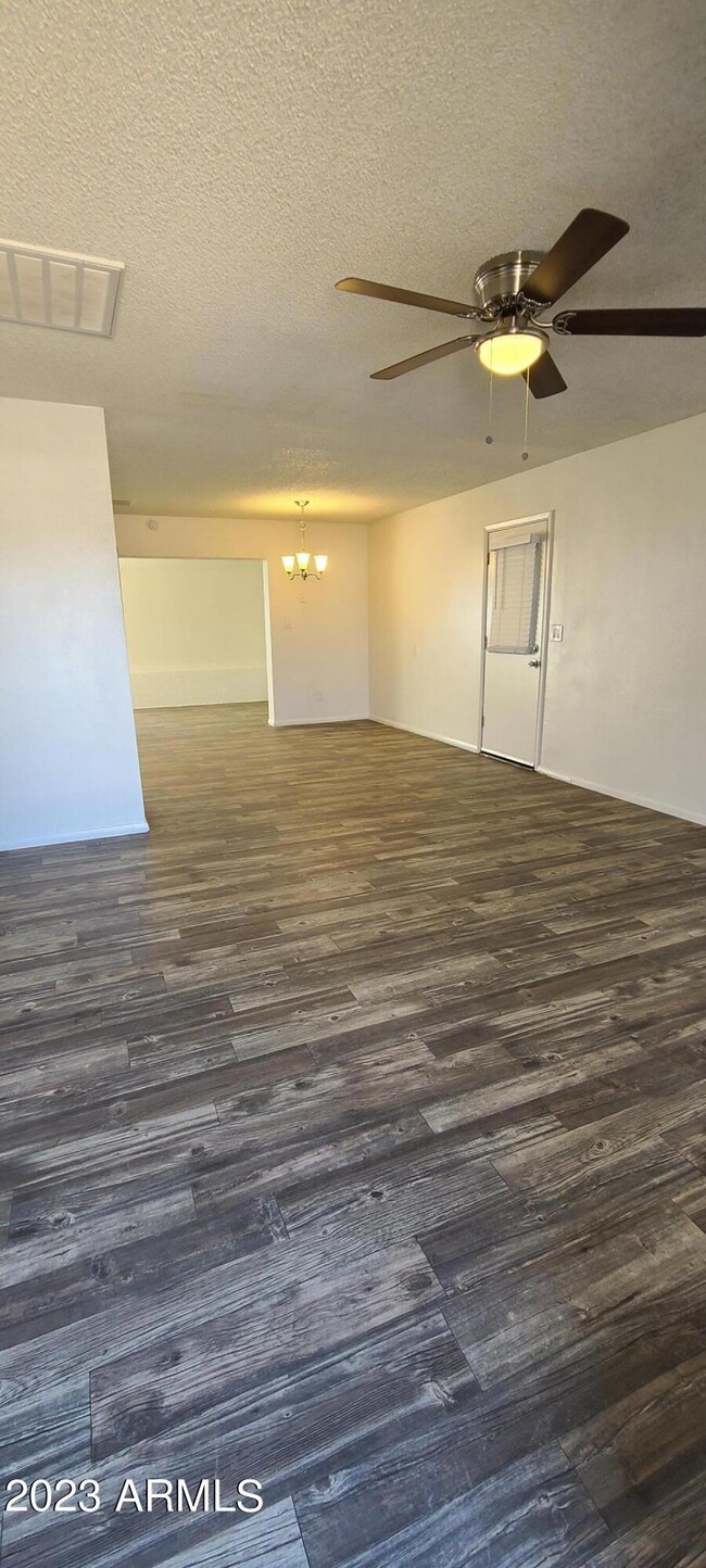 2237 N 48th Ln, Phoenix, AZ 85035 - photo 2