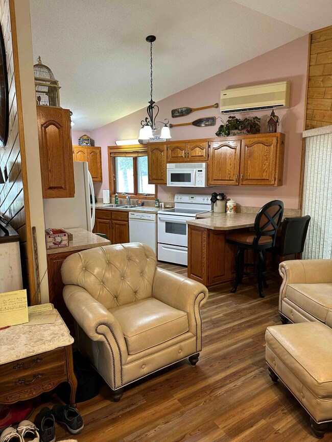 112 Riverside Ave, Park Rapids, MN 56470 - photo 3