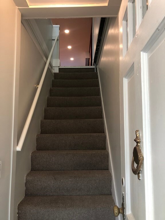 4 Robinson Rd unit 2, Littleton, MA 01460 - photo 4