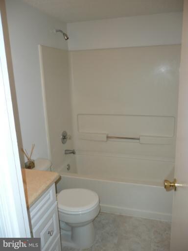 2101 Connecticut Ave, Hyattsville, MD 20785 - photo 2