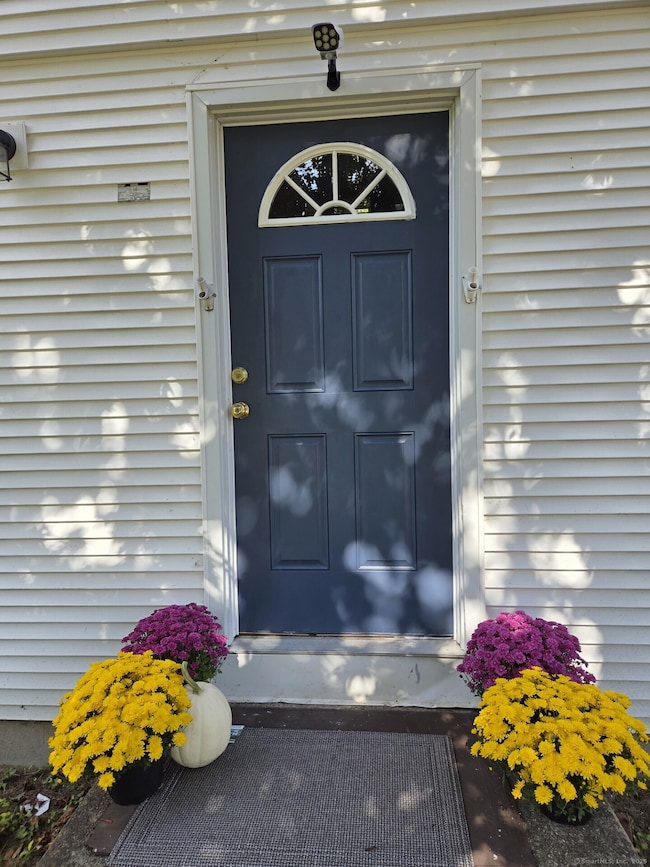 45 Monroe Rd, Enfield, CT 06082 - photo 2