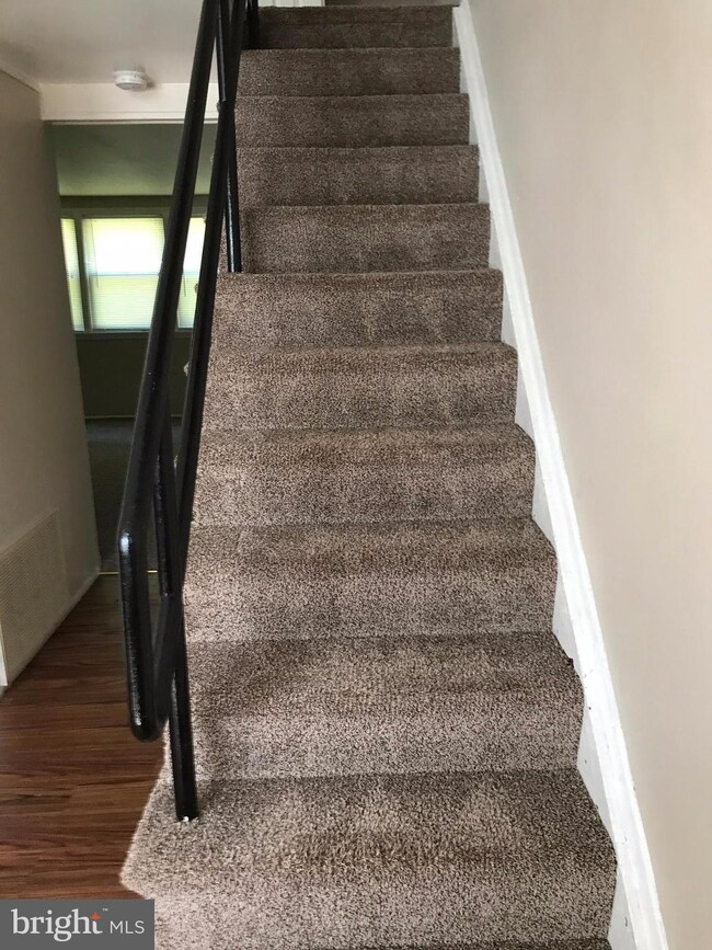 3326 Kessler Ct, Halethorpe, MD 21227 - photo 6