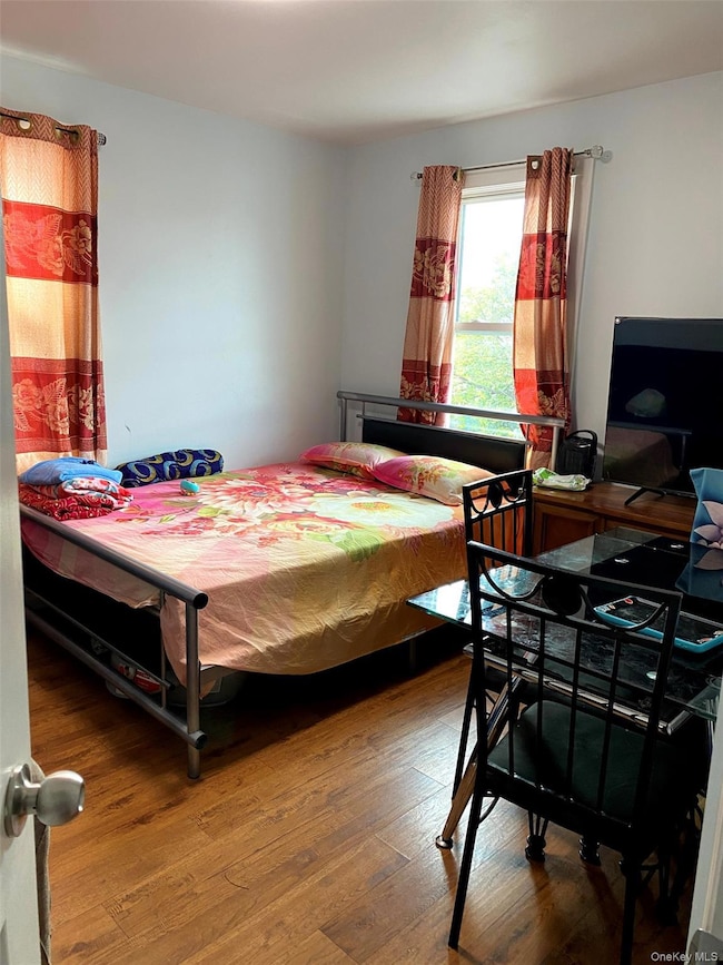 107-02 Pinegrove St unit 2nd floor, Jamaica, NY 11435 - photo 6