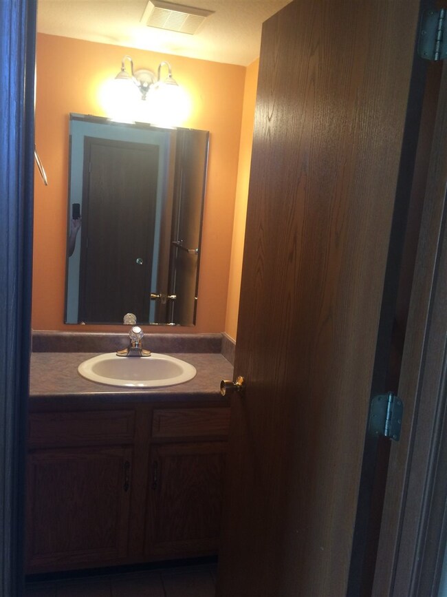 9921 Hidden Village Place, Fort Wayne, IN 46835 - photo 6