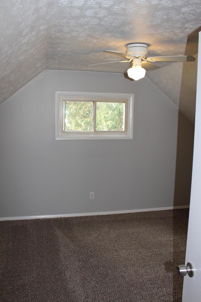 4115 Virginia Cir E, Columbus, OH 43213 - photo 7