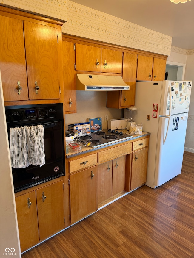 974 W 1st St, Brownstown, IN 47220 - photo 4