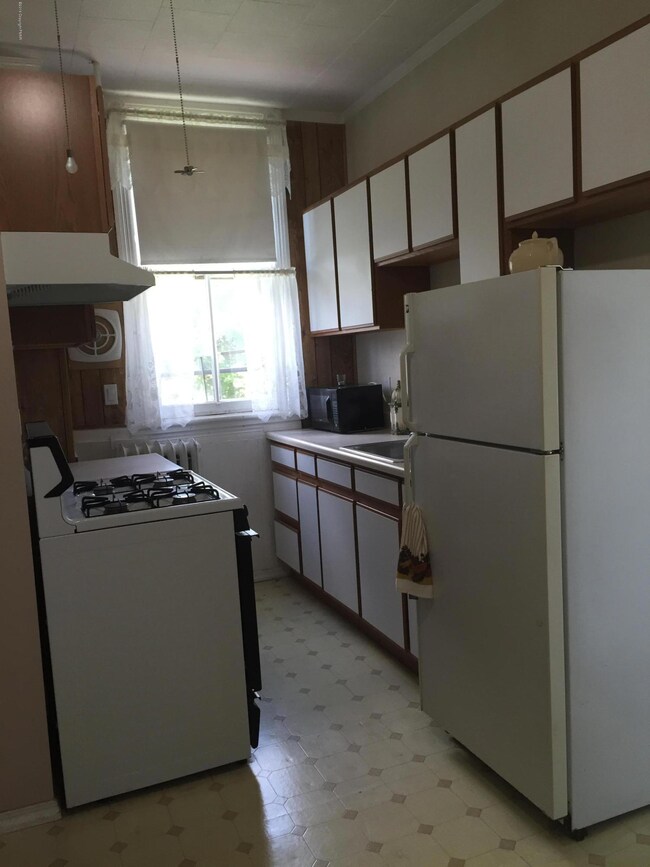 929 North St, Jim Thorpe, PA 18229 - photo 5