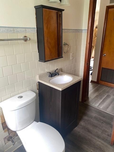 1019 Edwards St, Waukegan, IL 60085 - photo 7