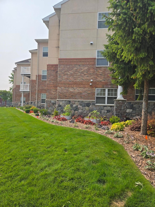 301 N Lake St unit 104, Cadillac, MI 49601 - photo 7