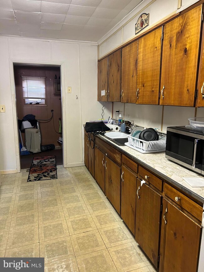 24 W Wood St, Paulsboro, NJ 08066 - photo 4