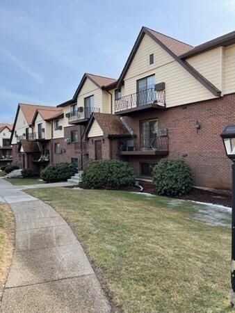 11 Royal Crest Dr unit 12, Randolph, MA 02368 - photo 4