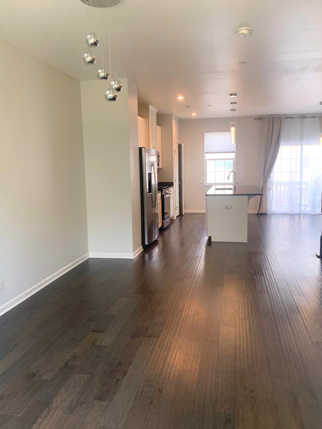 67 Nicholas Dr E, Des Plaines, IL 60016 - photo 7