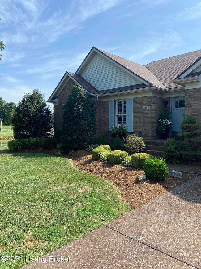 398 Highland Springs Dr, Mount Washington, KY 40047 - photo 2