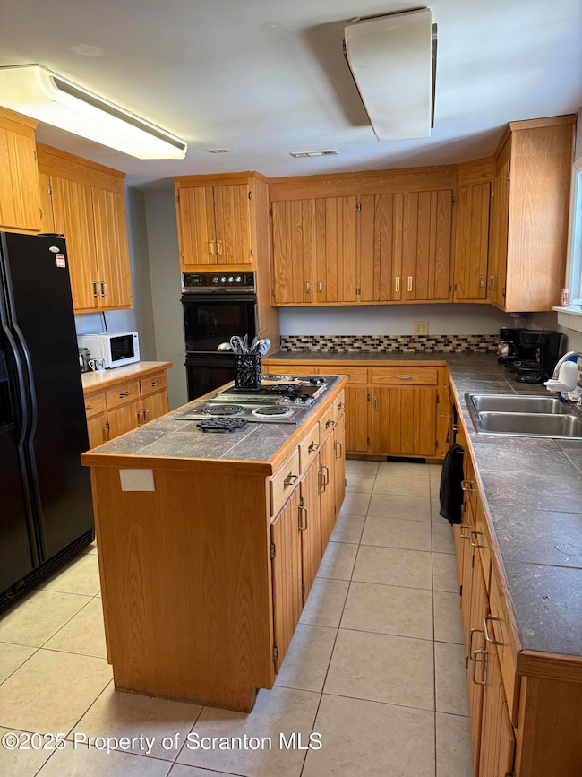 115 Taroli St unit L20 22, Old Forge, PA 18518 - photo 4