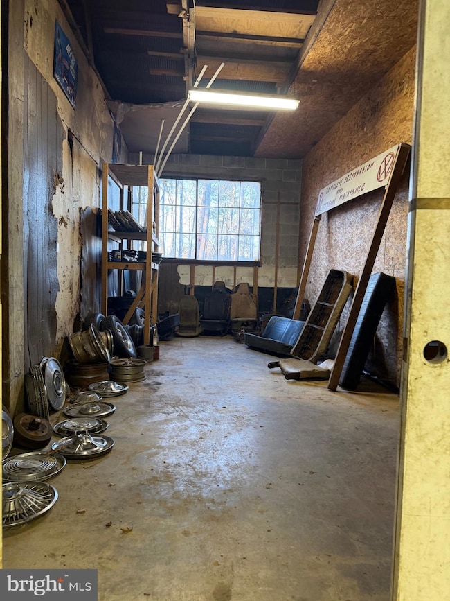 8906 Hooes Rd, Lorton, VA 22079 - photo 6