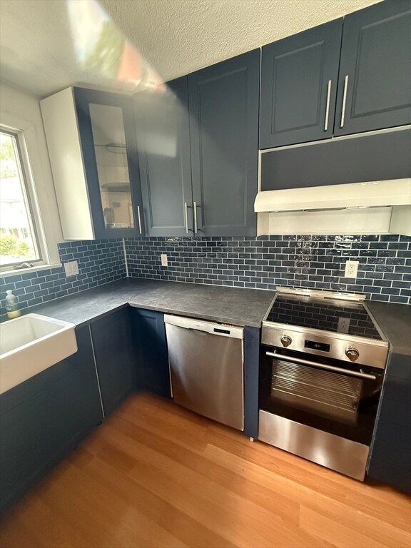 14 Spaulding St, Wakefield, MA 01880 - photo 3