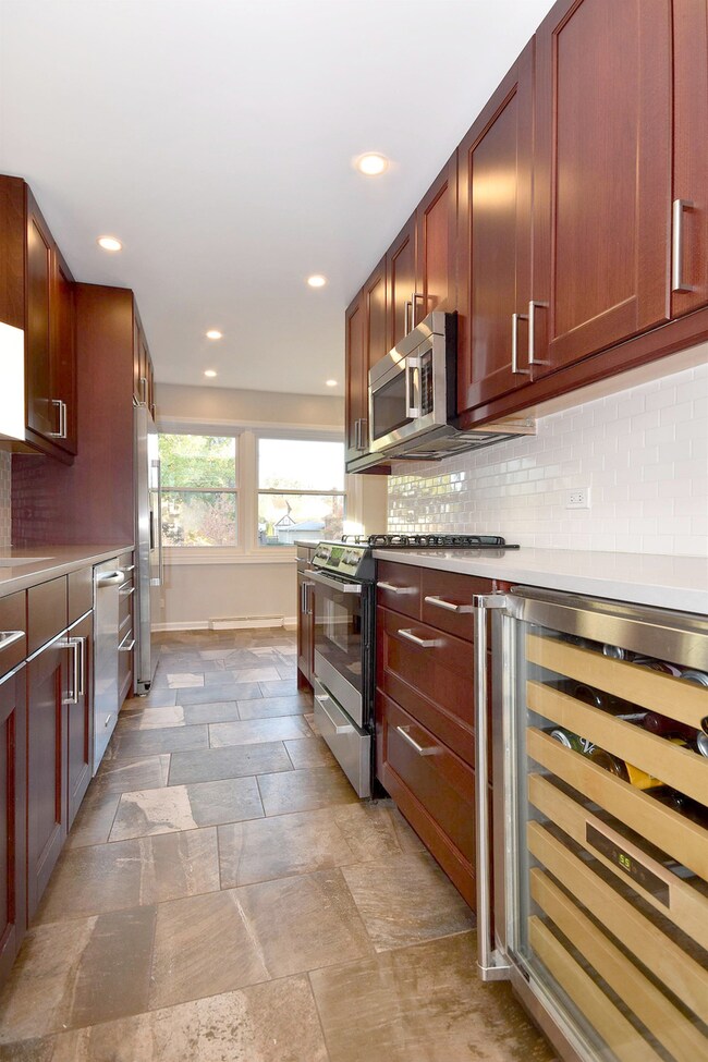 613 S Poplar Ave, Elmhurst, IL 60126 - photo 7