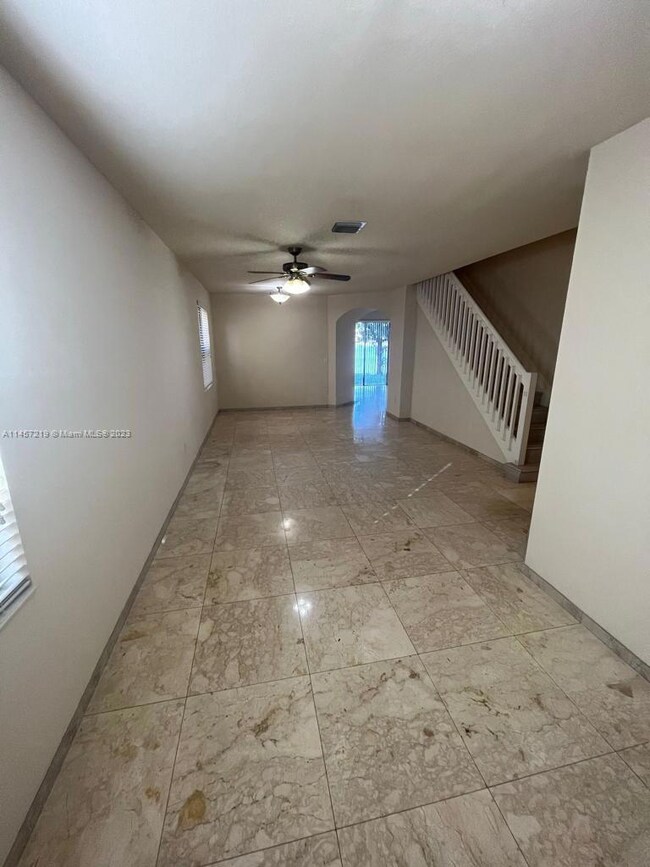 unlisted-address, Hialeah Gardens, FL 33018 - photo 2
