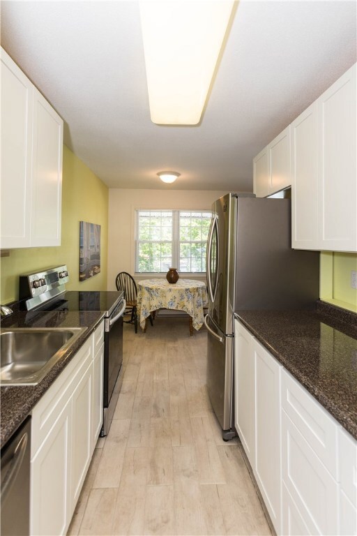 23 Bullocks Point Ave unit 4C, Riverside, RI 02915 - photo 4