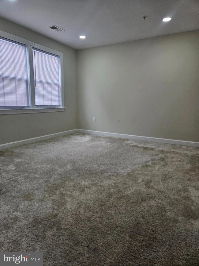 11707 Skylark Rd, Clarksburg, MD 20871 - photo 3