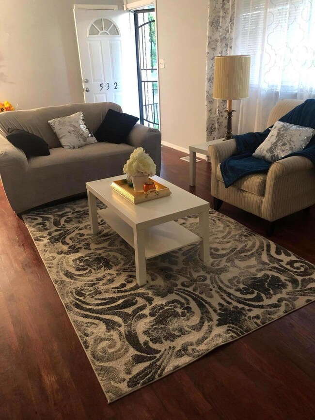 532 Westphal Ave, Columbus, OH 43213 - photo 2