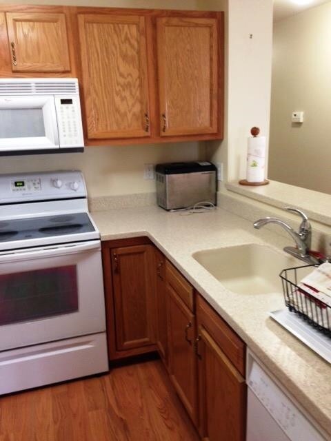 123 Cherry Blossom Ct unit 24, Schenectady, NY 12306 - photo 5
