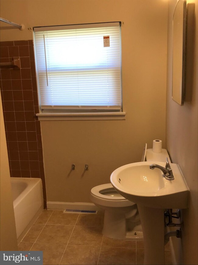 310 University Ave, Pemberton, NJ 08068 - photo 7