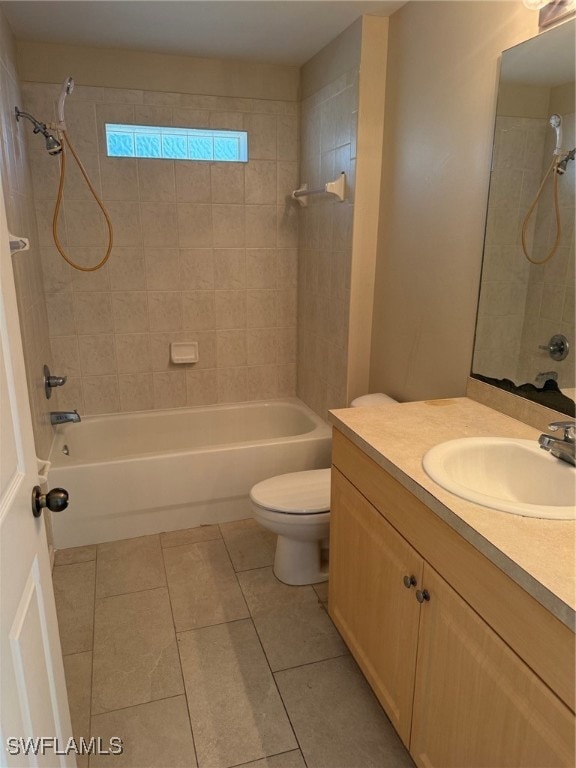 Full bath with toilet, tub / shower combination, t