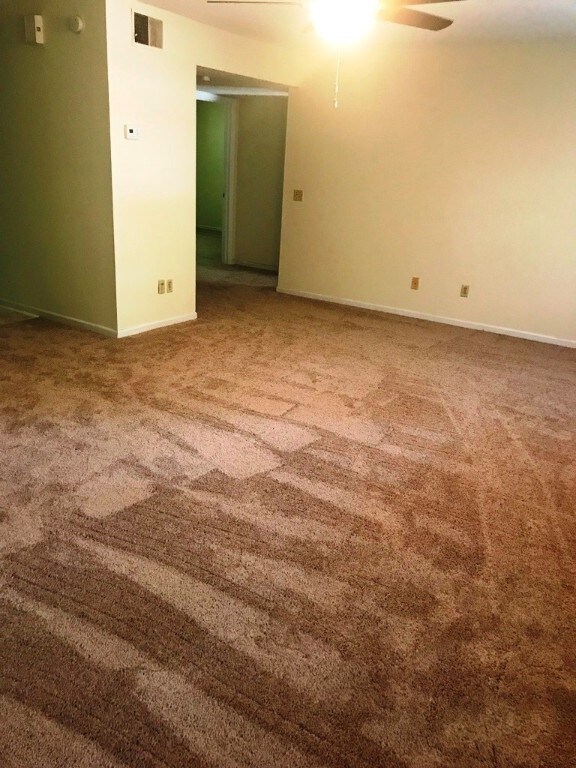 205 Kirk Ln unit 8, Pendleton, SC 29670 - photo 3