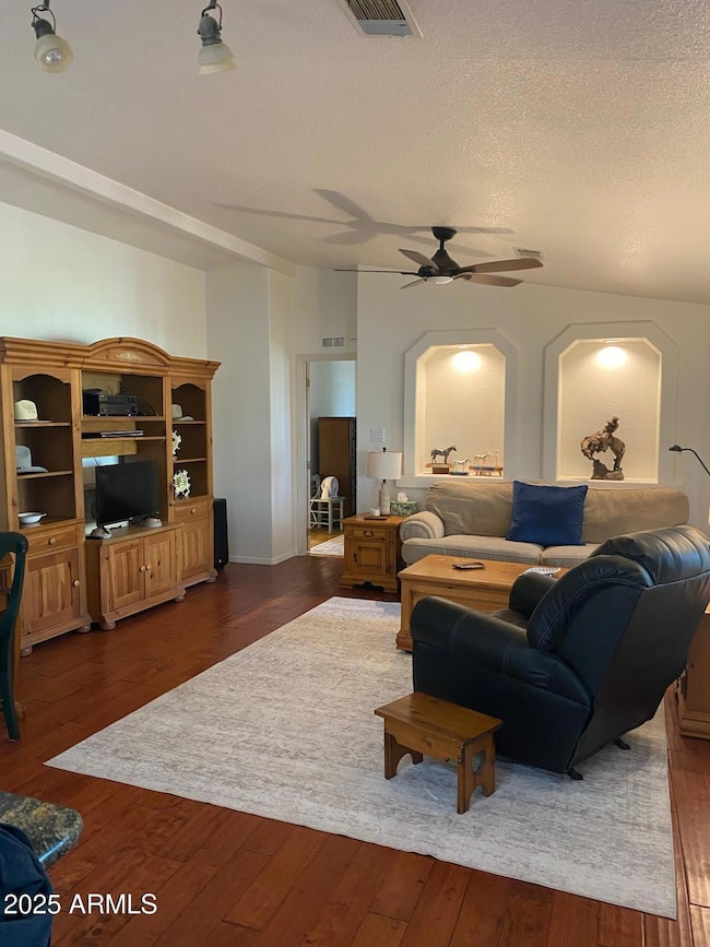 WhatsApp Image 2025-11-18 at 3.12.32 PM