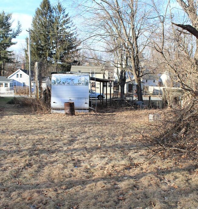 14 Dublin St, Palmer, MA 01069 - photo 5