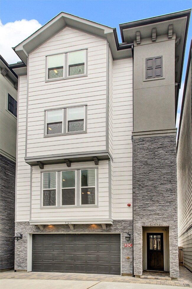 912 Yale St unit C, Houston, TX 77008 - photo 3