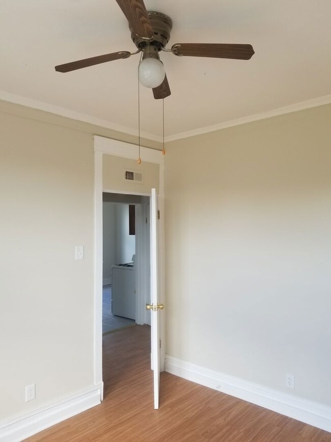 4805 N Central Park Ave unit 203, Chicago, IL 60625 - photo 7