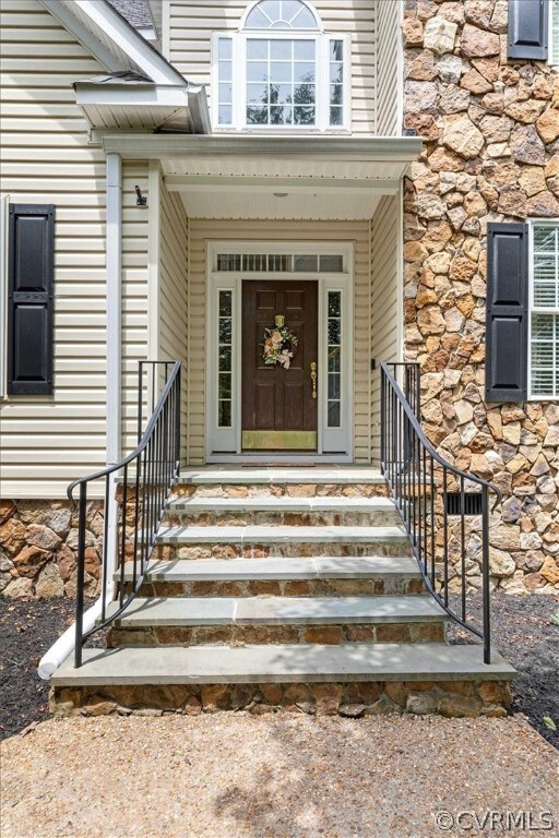 Front porch entry to the home