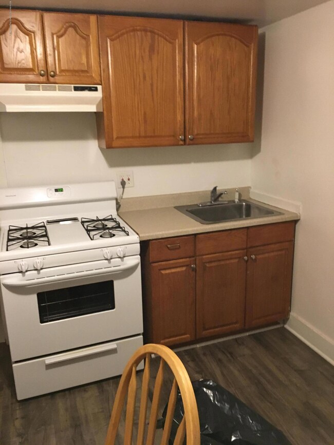 201 1st St, Keyport, NJ 07735 - photo 2