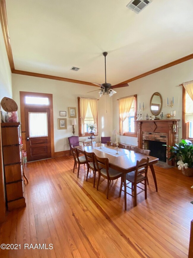 Living Room to Front Porch